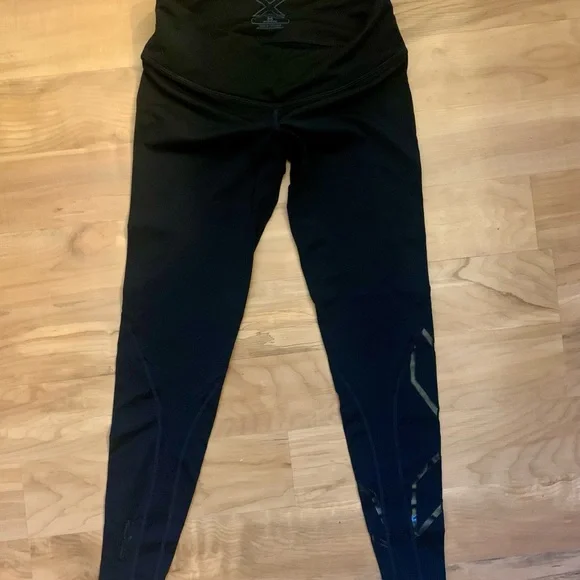 Compression Tights: 2XU - Picture 11 of 14